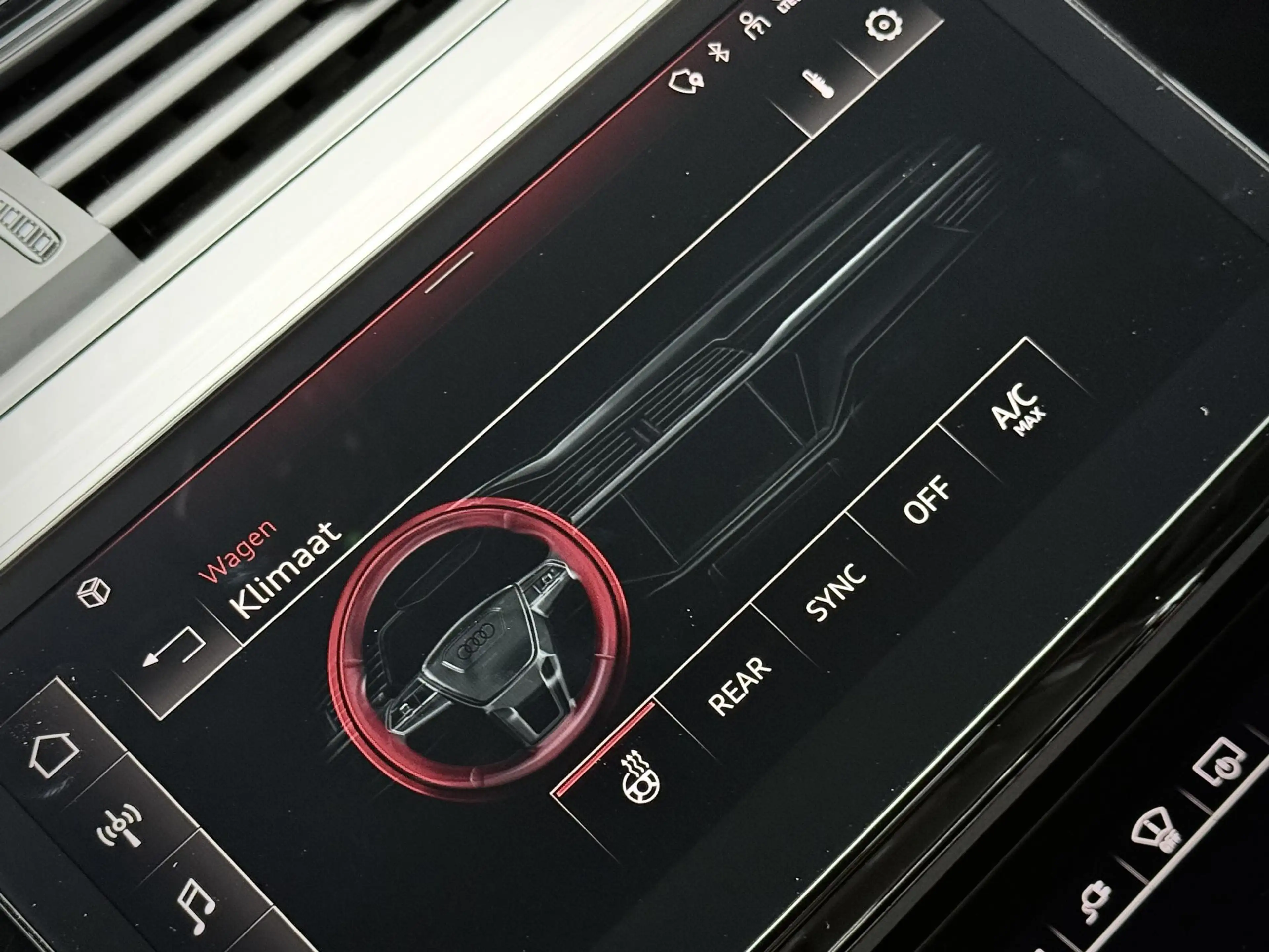 Audi e-tron 55 quattro S Line Black Edition/Pano/ B&O/97%SOH — photo 38