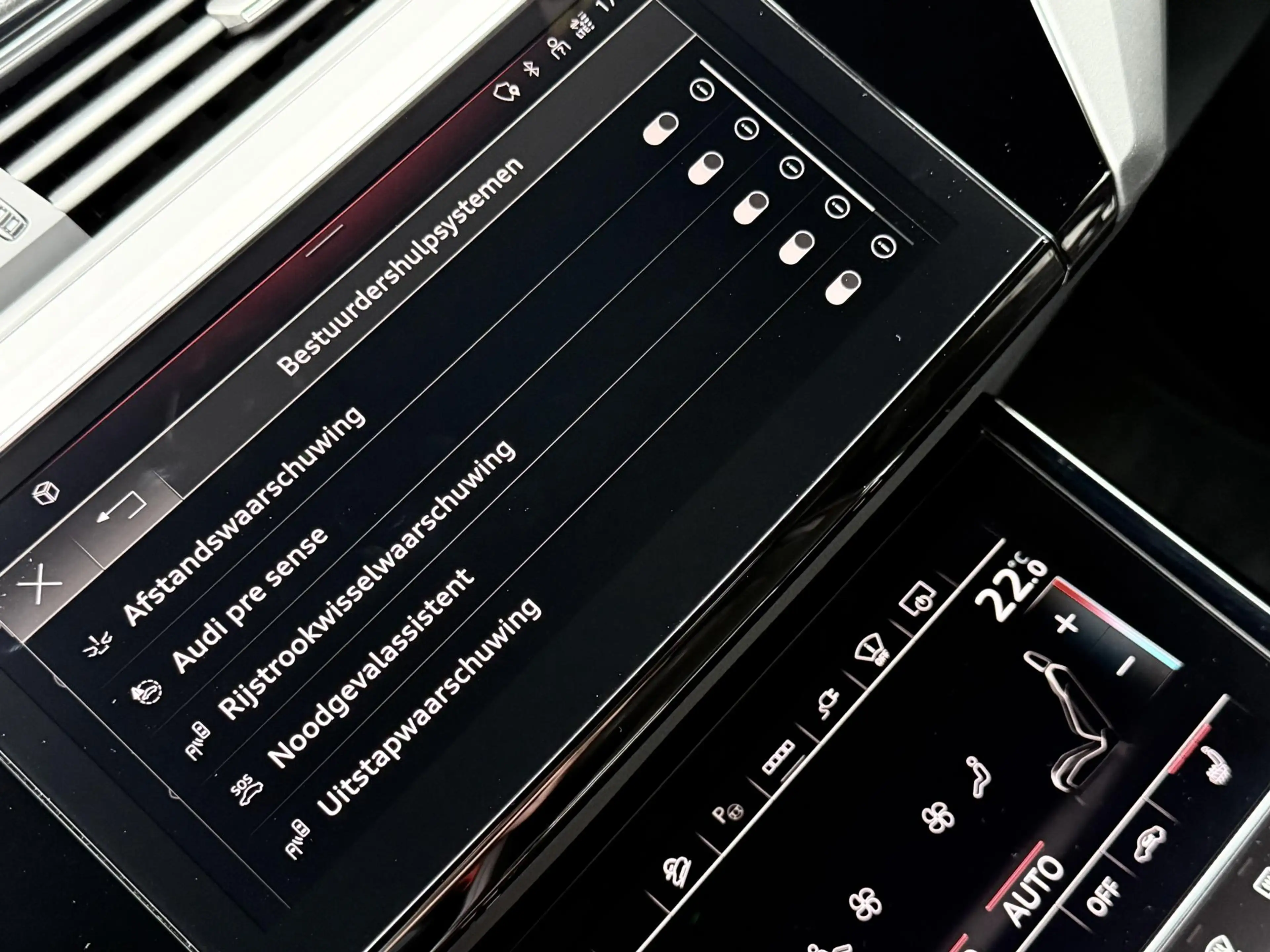 Audi e-tron 55 quattro S Line Black Edition/Pano/ B&O/97%SOH — photo 34