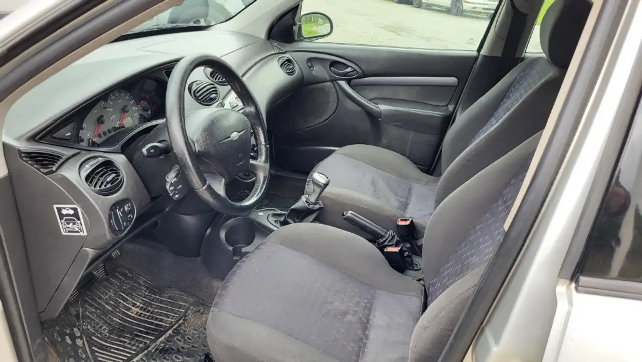 Ford Focus 1.6i 16v Ghia, foto 11