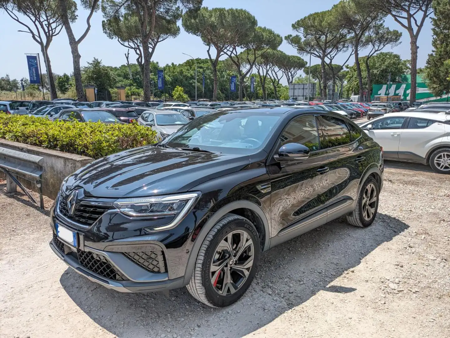 Renault Arkana HYBRID RS LINE 1.6cc 145cv(94cv) E-TECH SAFETYPACK Schwarz - 2
