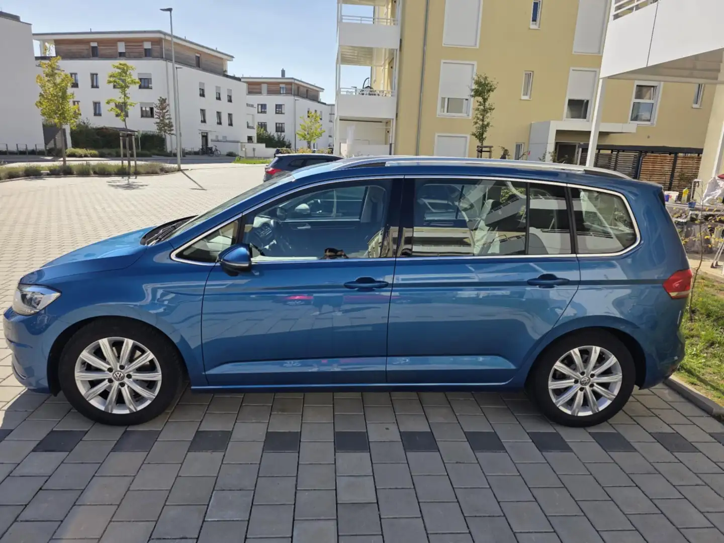 Volkswagen Touran Touran 1.8 TSI DSG Highline Blau - 2