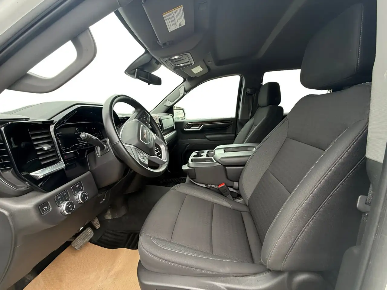 GMC Sierra 1500 снимка GMC Sierra 1500