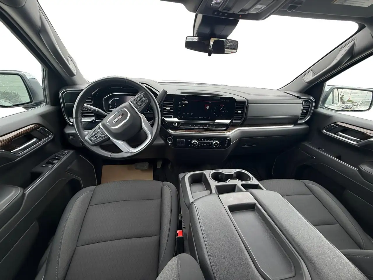 GMC Sierra 1500 снимка GMC Sierra 1500