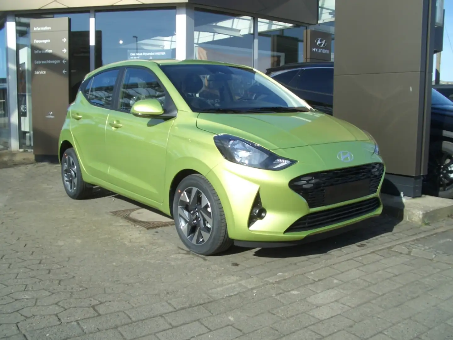 Hyundai i10 Facelift MJ25 1.2 Trend Navigation Kamera Yeşil - 1