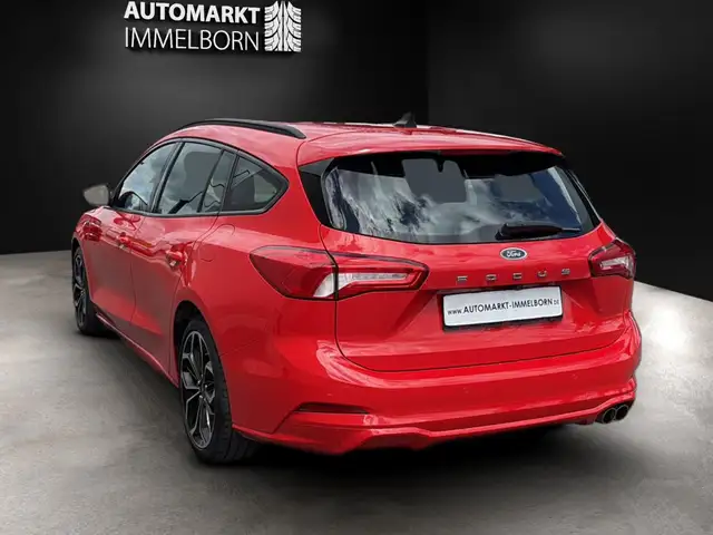 Ford Focus view 5