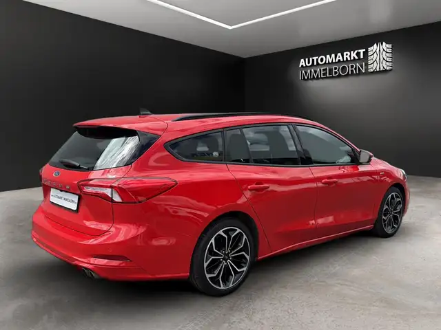 Ford Focus view 7