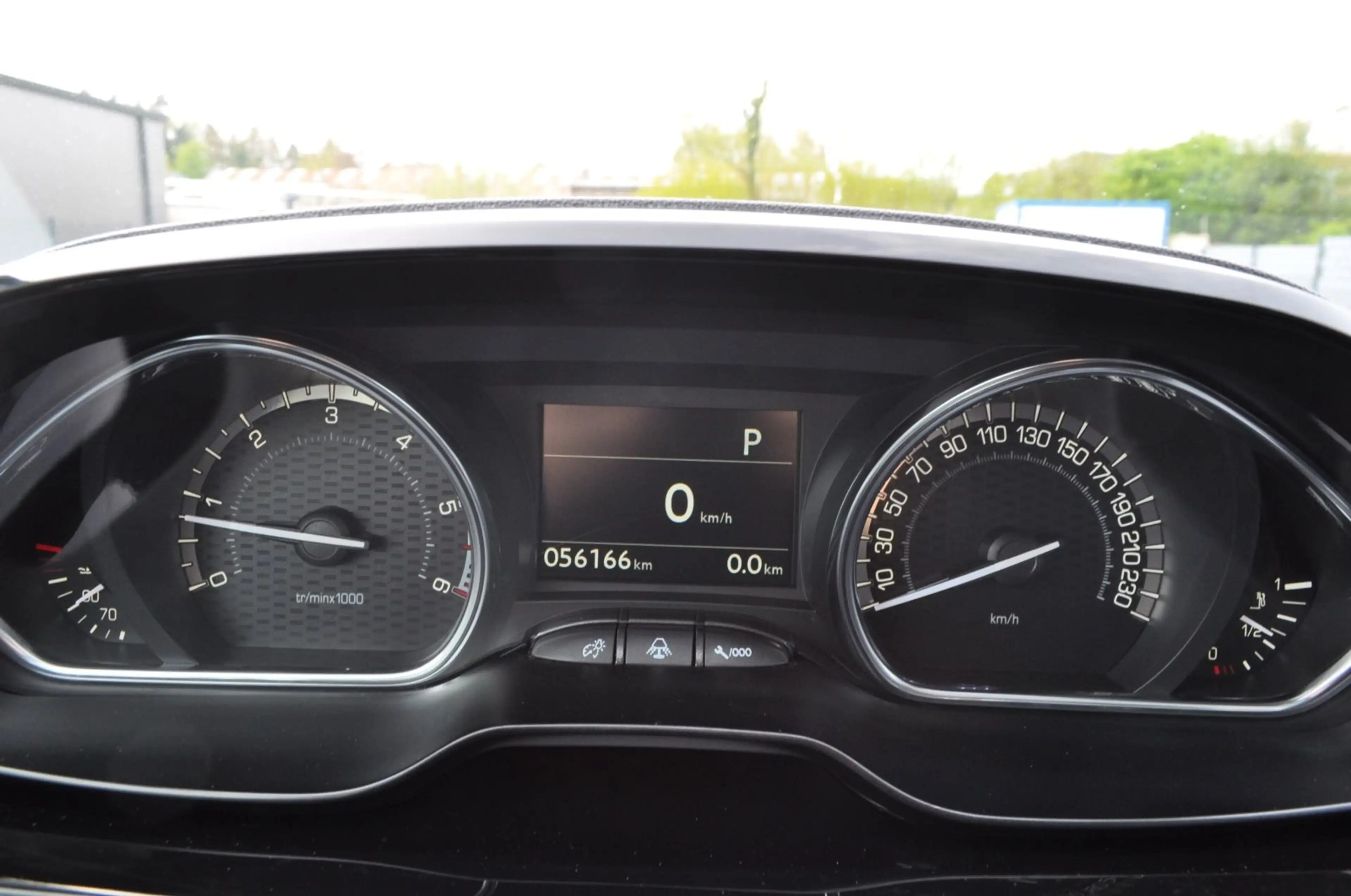 Peugeot 2008 Allure /GT-LINE/S-HEFT/NAVI/PANO/R-KAMERA — photo 14