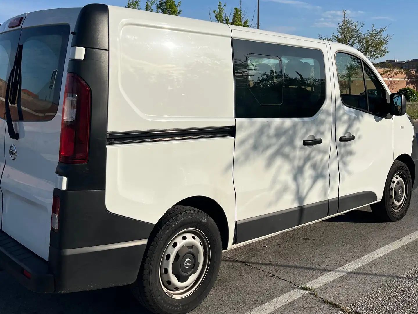 Nissan NV300 NV300 6 plazas 1.6dCi L1H1 1T Comfort 120 Comfort Alb - 2