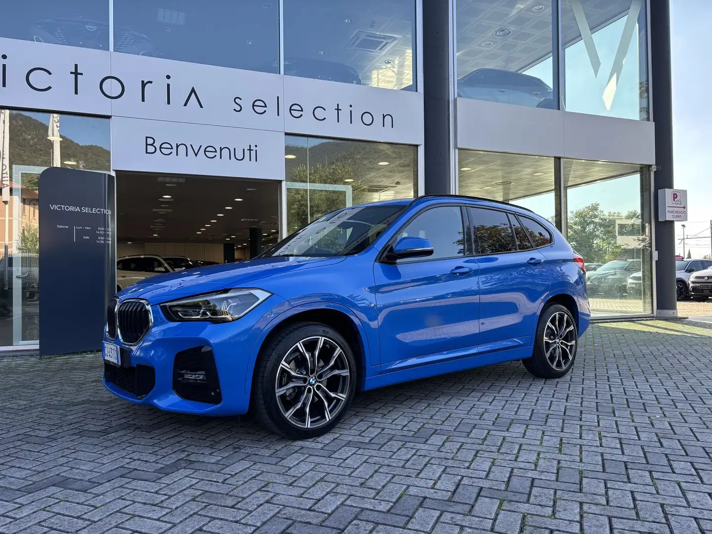 BMW X1 X1 SDRIVE 18I M-SPORT 136 CV C.AUTOMATICO NEOPATE Blu/Azzurro - 2