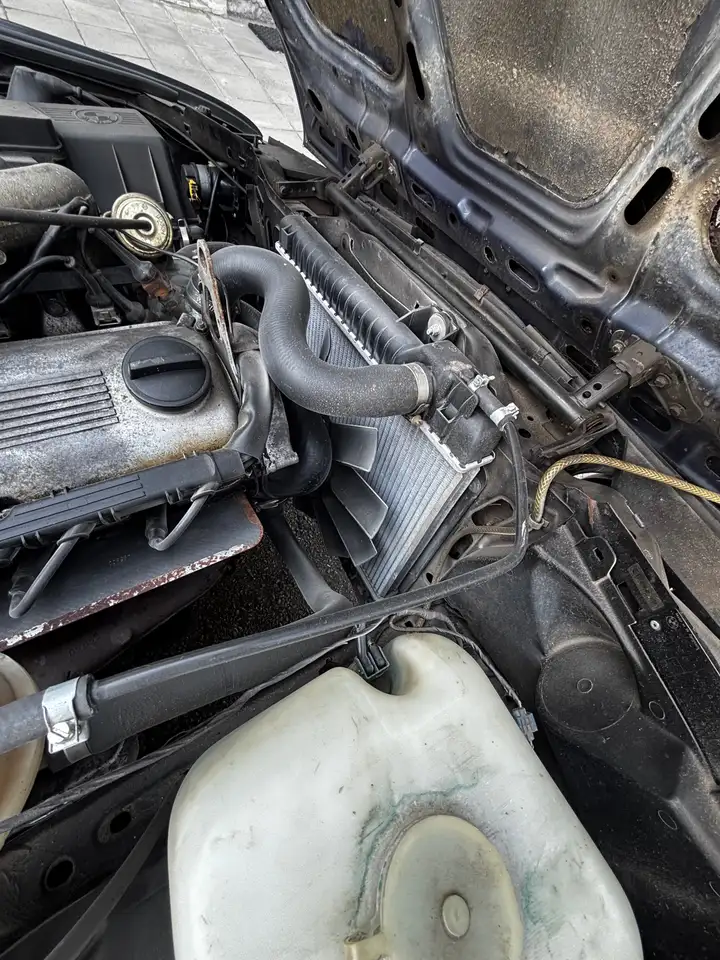 BMW 320i, foto 5