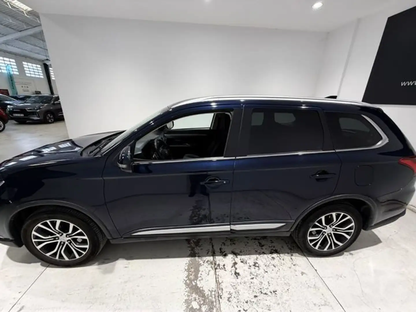 Mitsubishi Outlander 200 MPI Motion 2WD 7pl. CVT Azul - 2