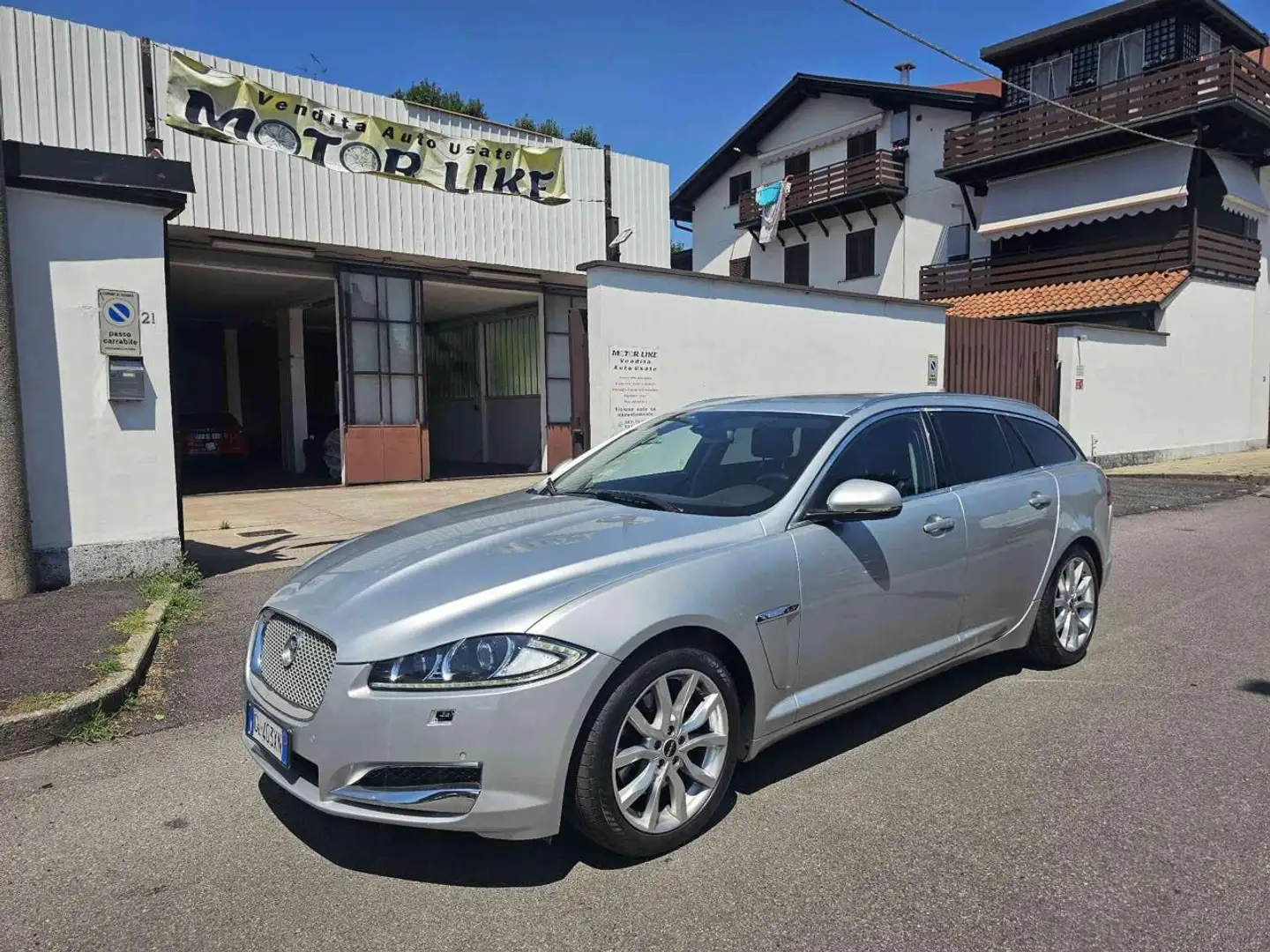 Jaguar XF Sportbrake 2.2 D 200 CV Portfolio Argento - 1