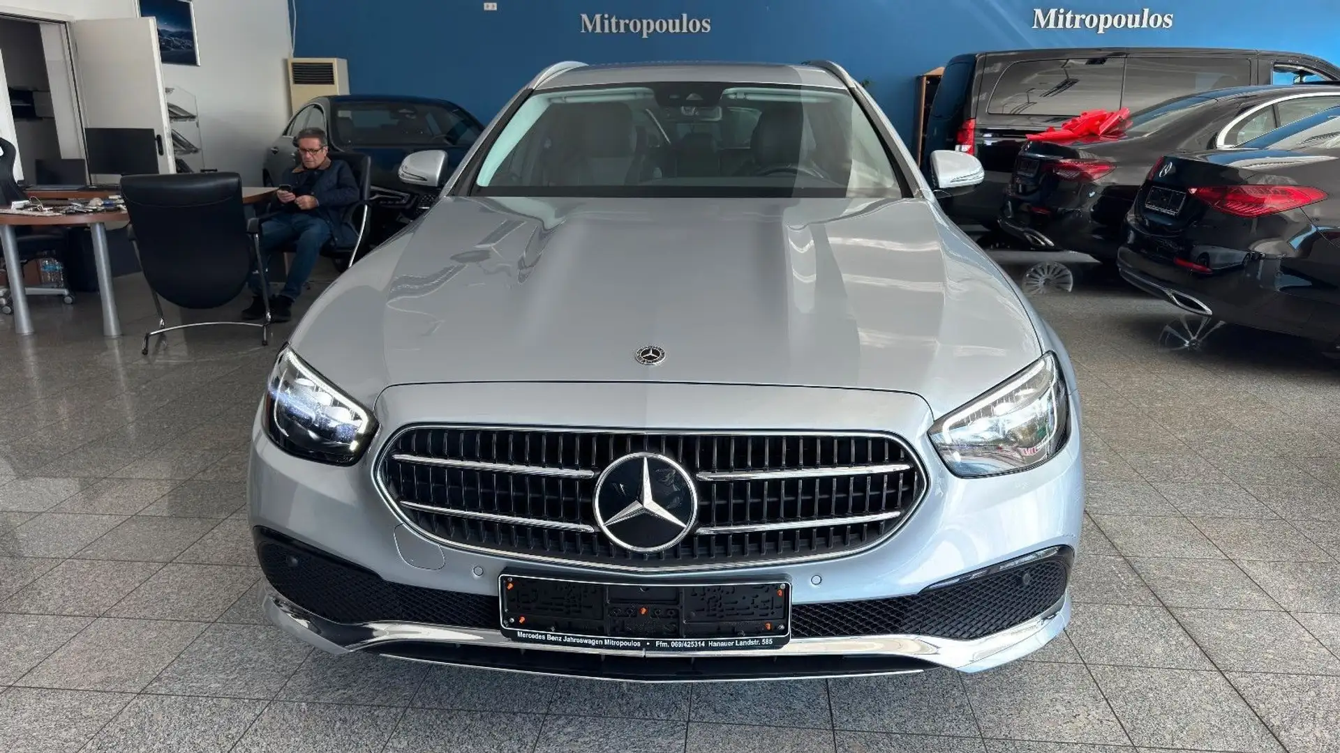 Mercedes-Benz E 220 d T*AVANTGARDE*Kamera*Widescreen*Totwinkel Argent - 2