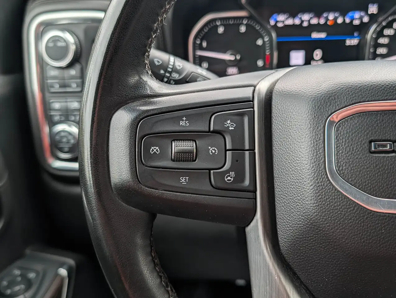 GMC Sierra 2500HD снимка GMC Sierra 2500HD