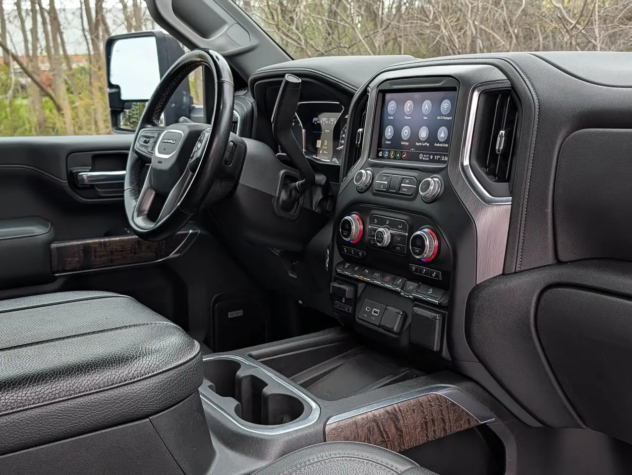 GMC Sierra 2500HD снимка GMC Sierra 2500HD