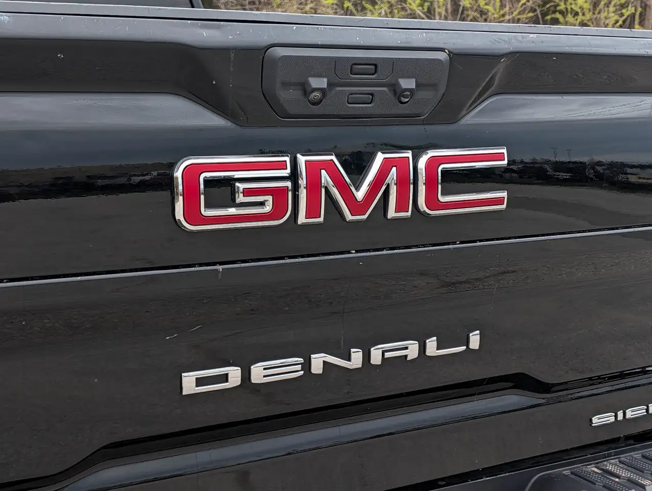 GMC Sierra 2500HD снимка GMC Sierra 2500HD