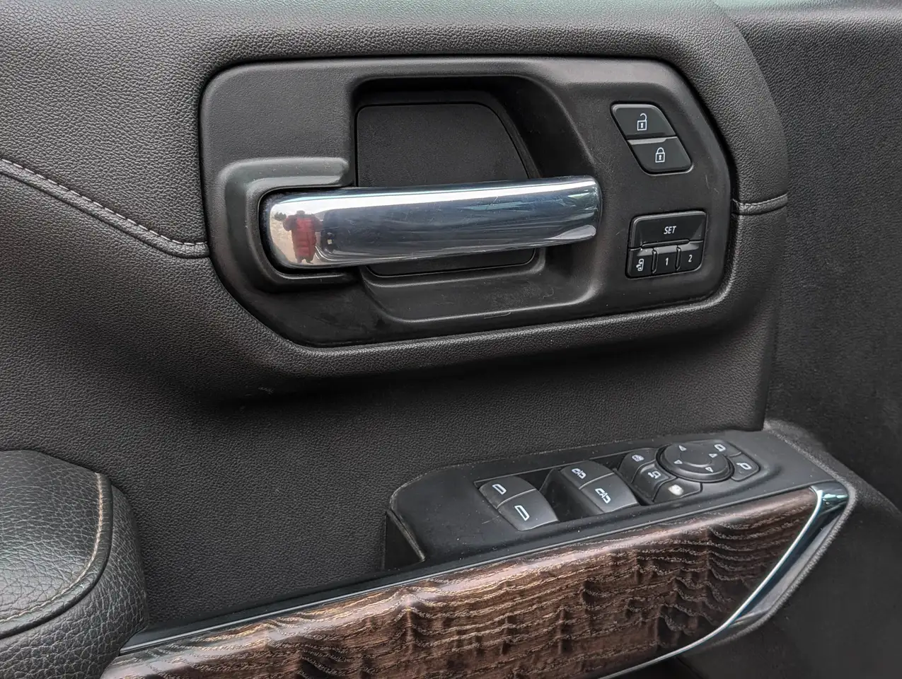 GMC Sierra 2500HD снимка GMC Sierra 2500HD