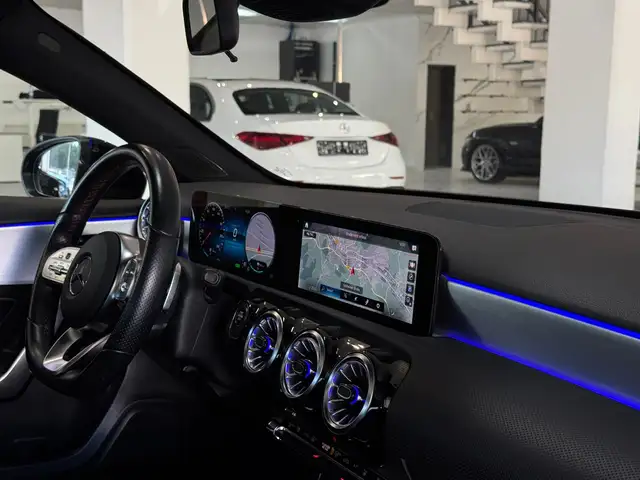 Mercedes-Benz A-Class view 21