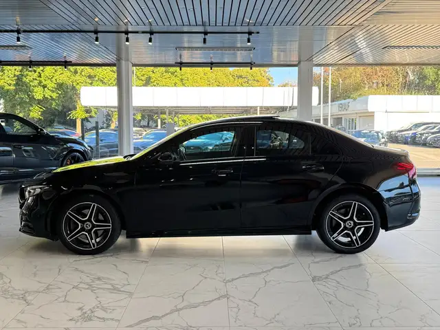 Mercedes-Benz A-Class view 3