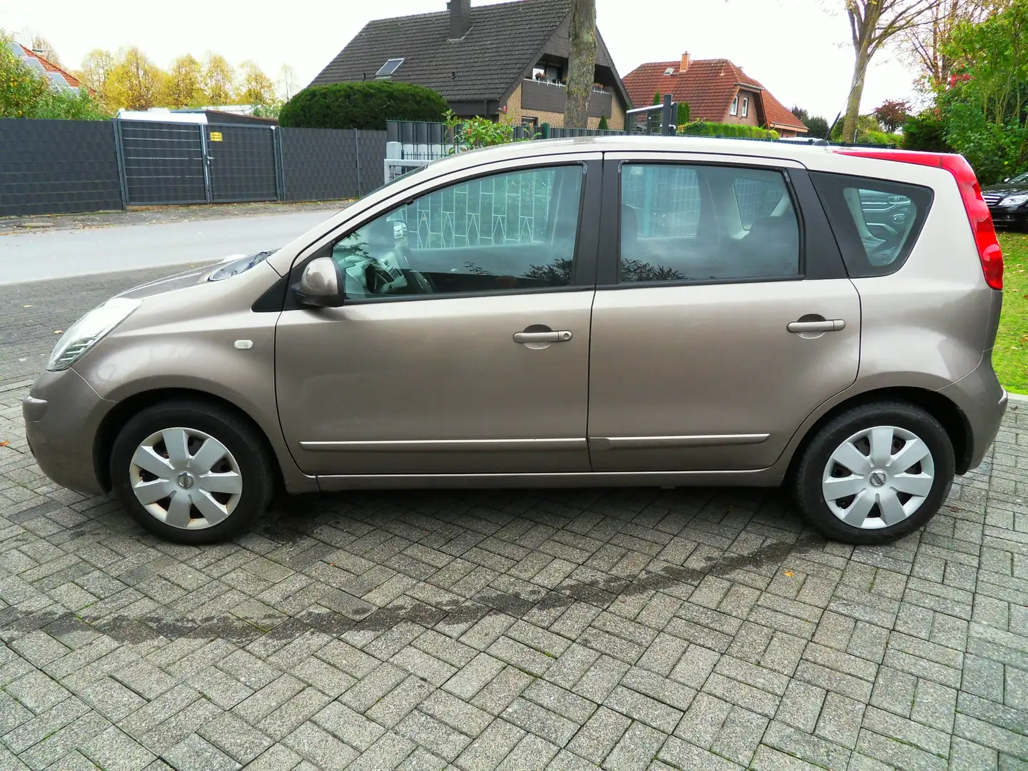 Nissan Note Acenta Klima - Allwetter Reifen - Tüv : 10.2027 Beige - 1