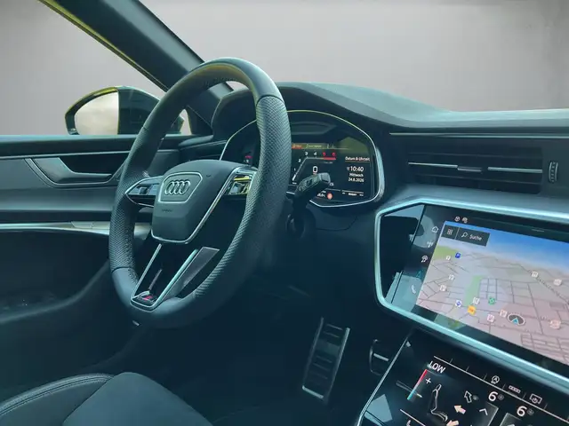 Audi S6 view 7
