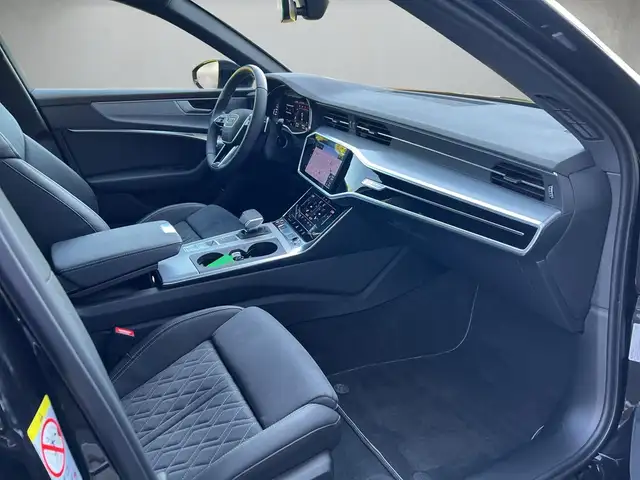 Audi S6 view 13