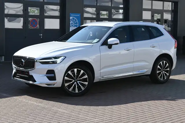 Volvo XC60 main image