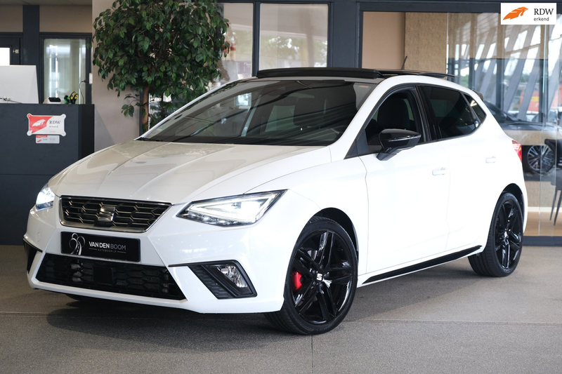SEAT Ibiza 1.5 TSI FR DSG 150 PK Black Pack Pano Navi Led Cru