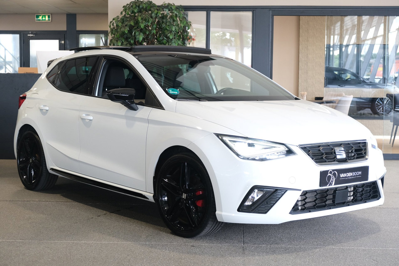 SEAT Ibiza 1.5 TSI FR DSG 150 PK Black Pack Pano Navi Led Cru — photo 9