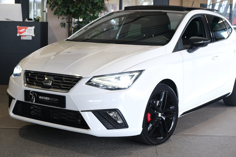 SEAT Ibiza 1.5 TSI FR DSG 150 PK Black Pack Pano Navi Led Cru — photo 13