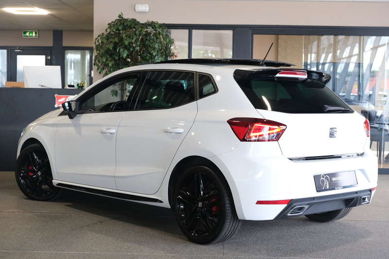 SEAT Ibiza 1.5 TSI FR DSG 150 PK Black Pack Pano Navi Led Cru — photo 10