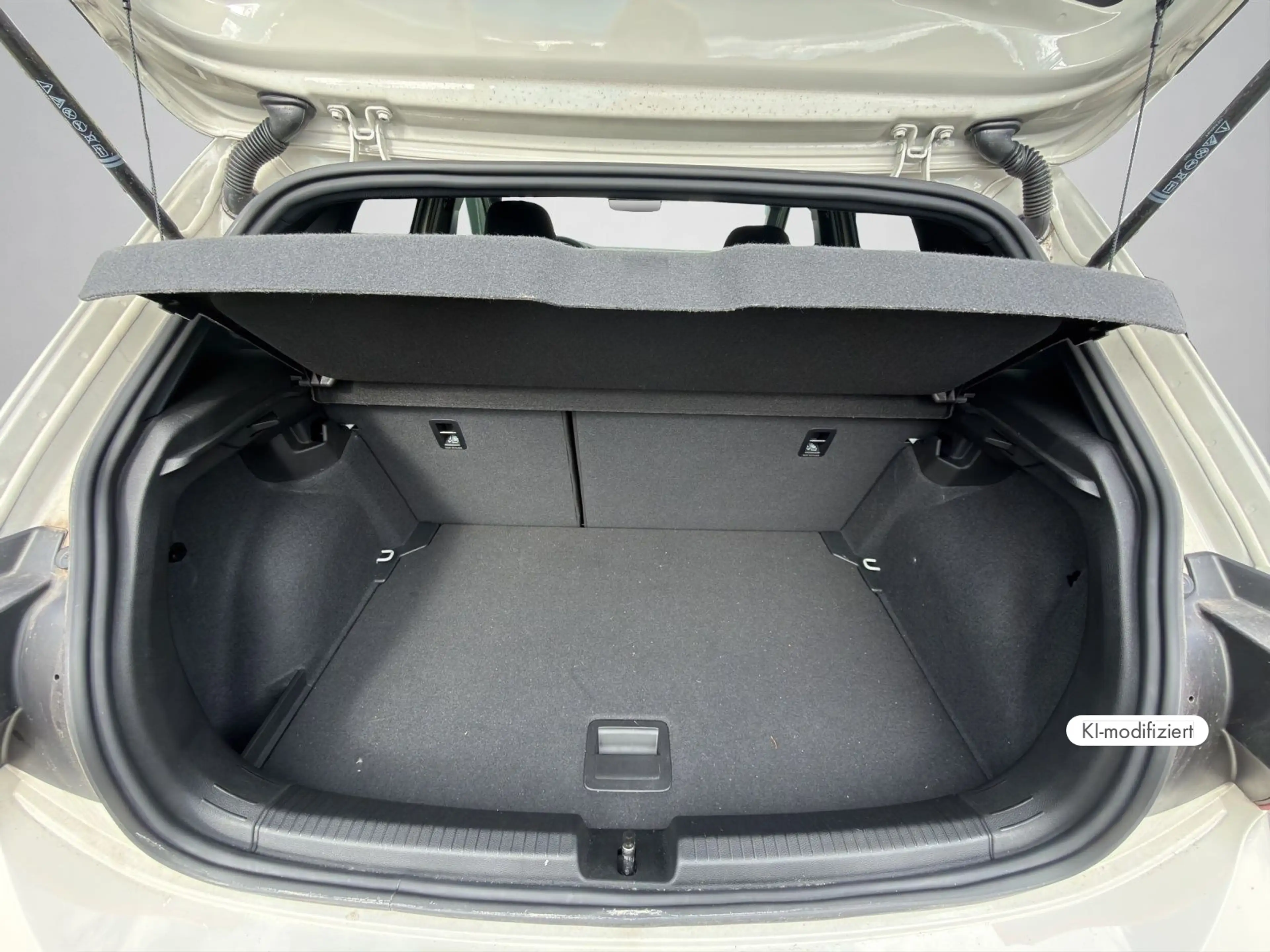 Volkswagen Polo GTI 2.0 TSI DSG IQ.LIGHT CARPLAY ACC SHZ — photo 15