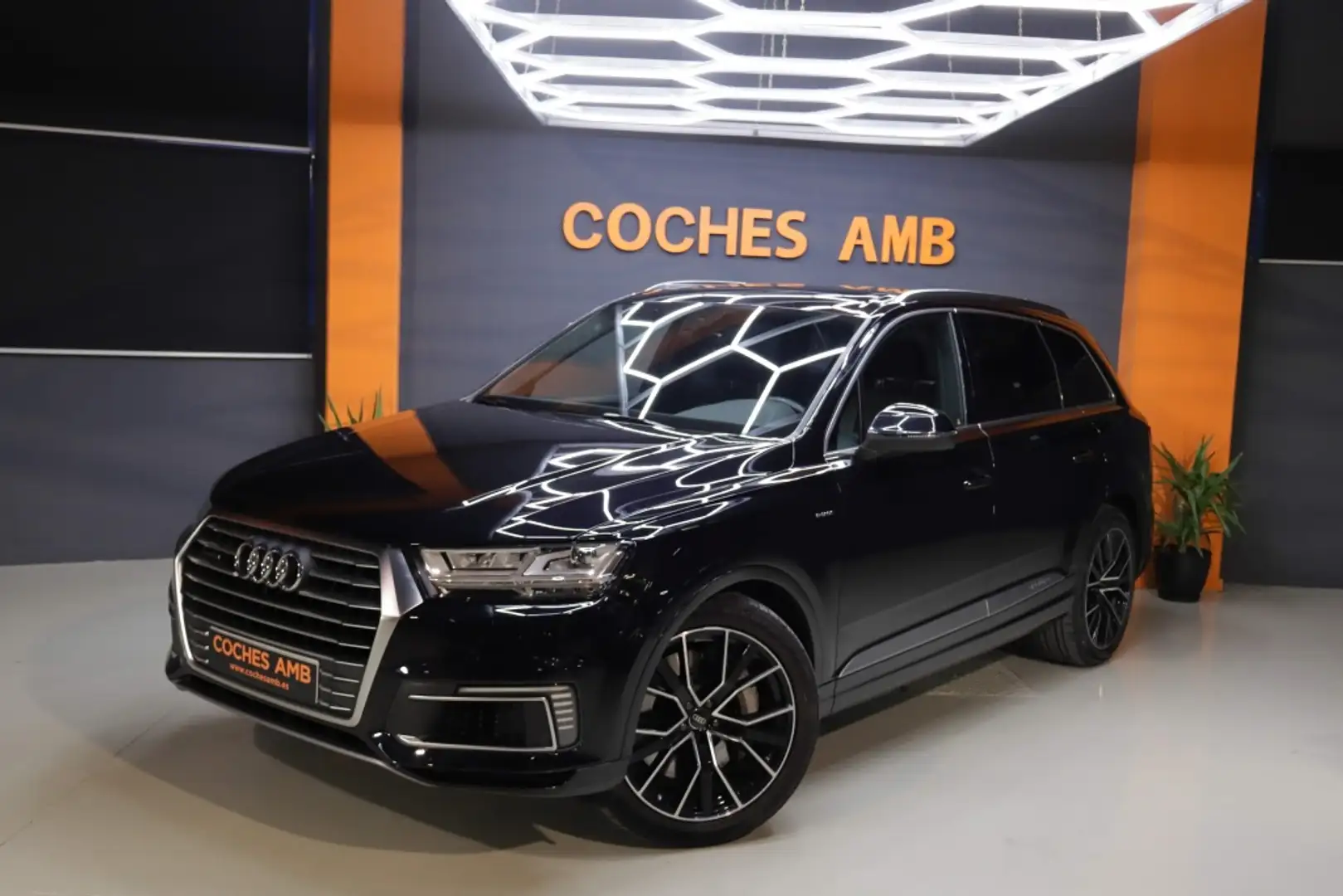 Audi Q7 3.0TDI e-tron design quattro Tiptronic Noir - 1