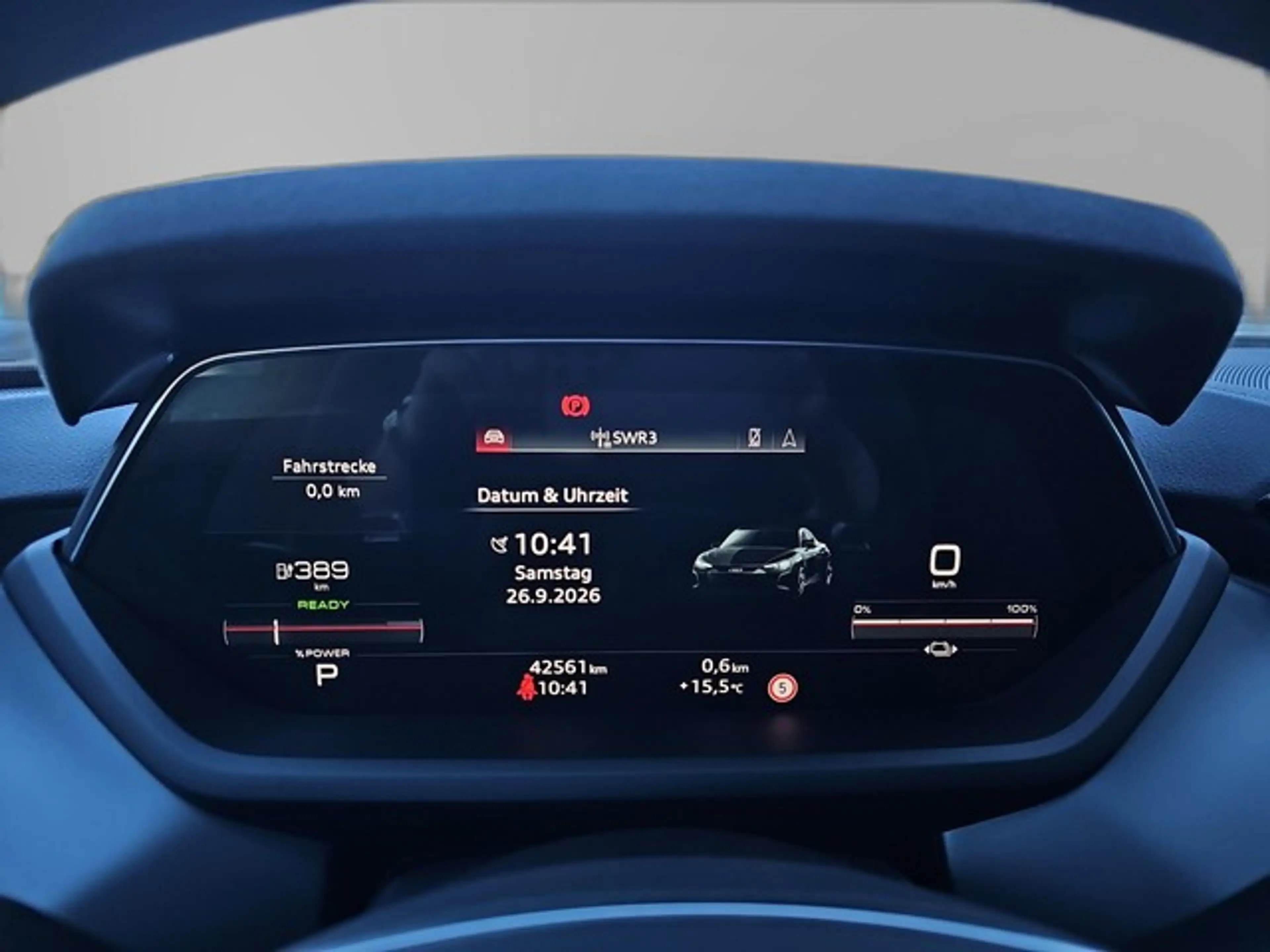 Audi e-tron GT quattro B&O Pano HUD — photo 9