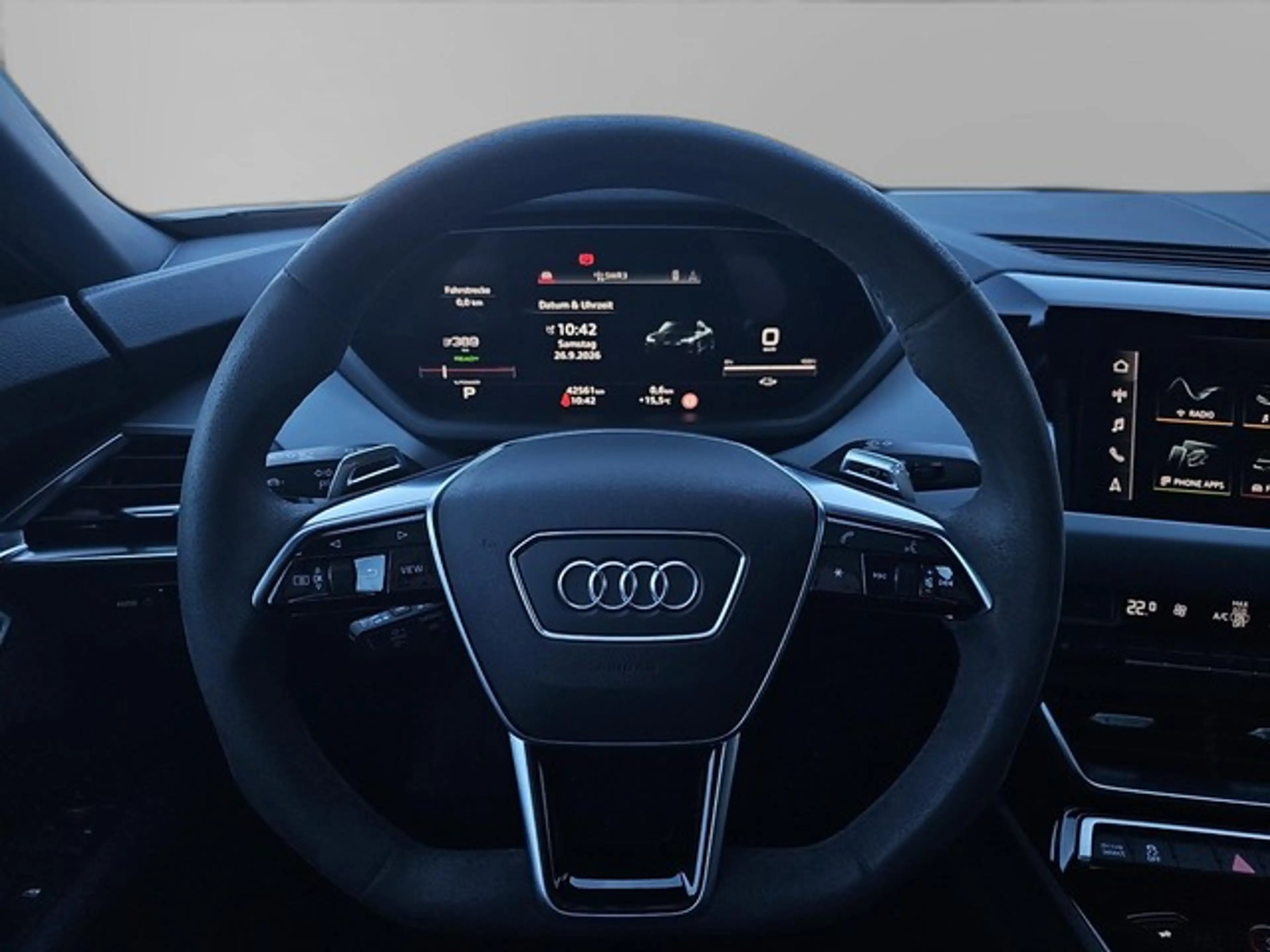 Audi e-tron GT quattro B&O Pano HUD — photo 8