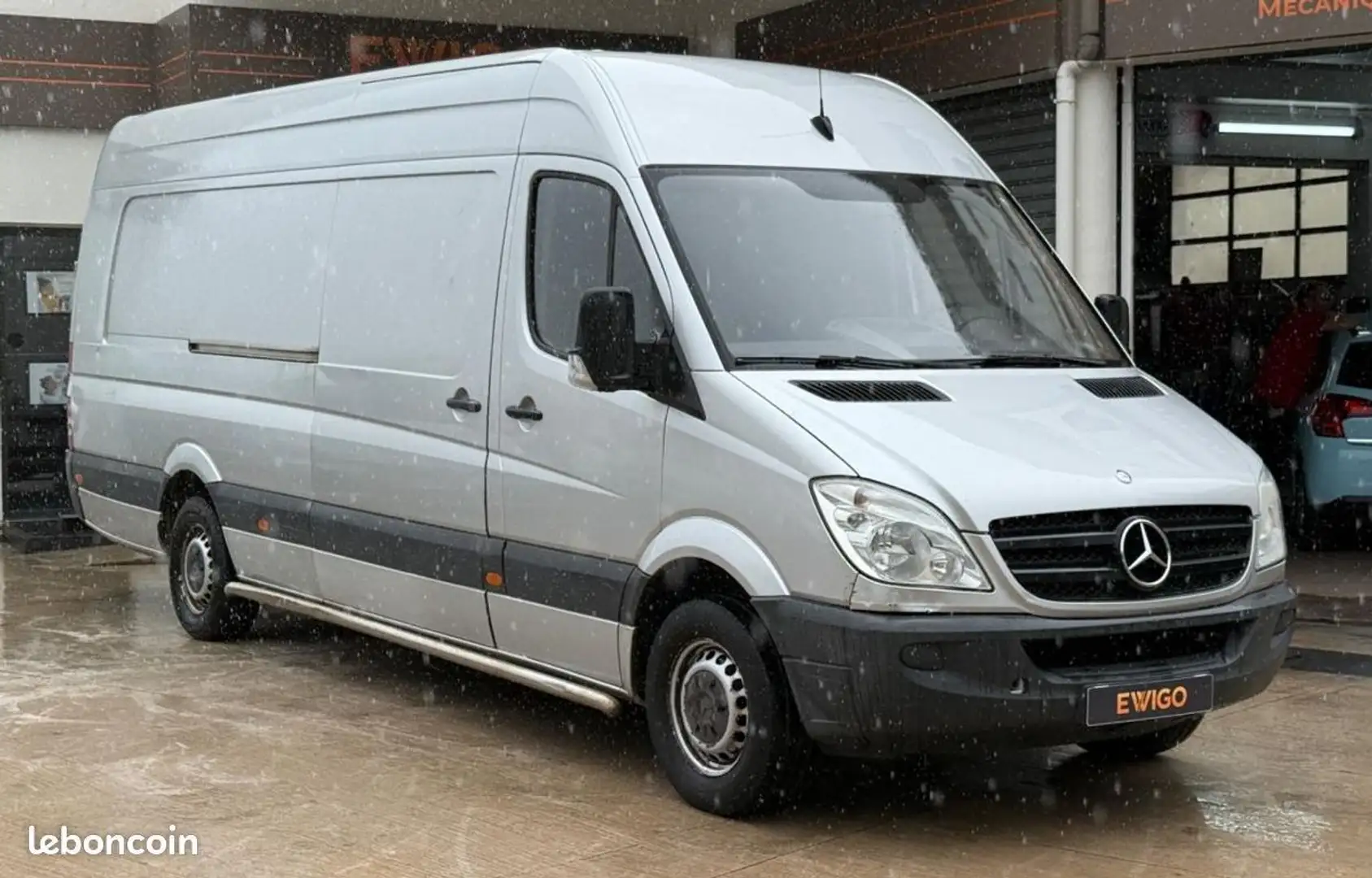 Mercedes-Benz Sprinter Mercedes FOURGON 315 CDI EXTRA LONG BVA Gris - 1