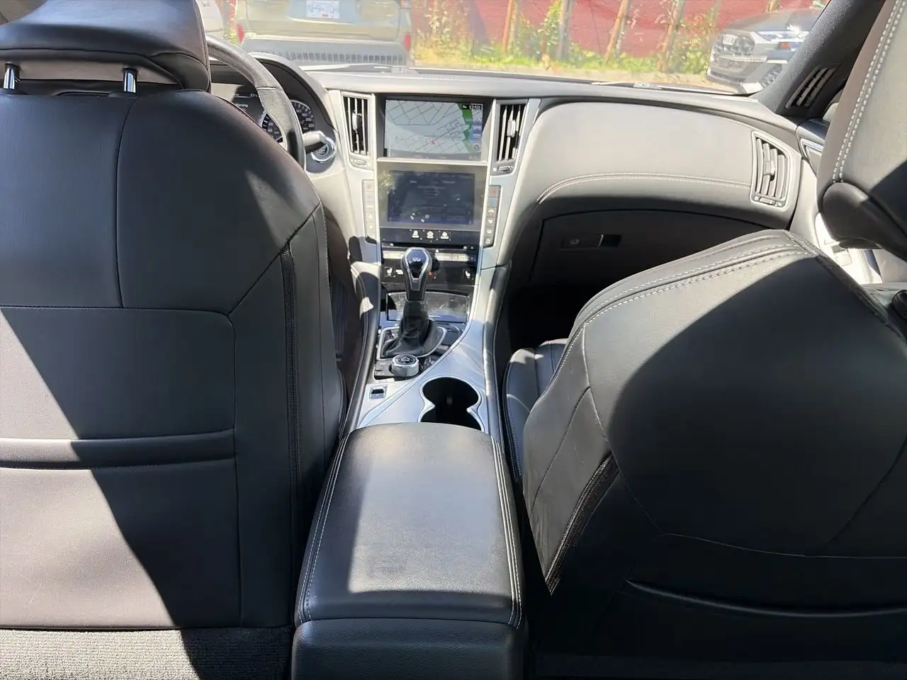 Infiniti Q60 photo Infiniti Q60