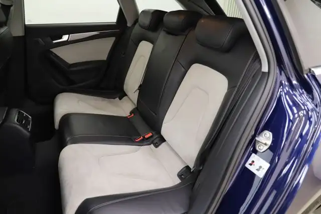 Audi S4 view 11
