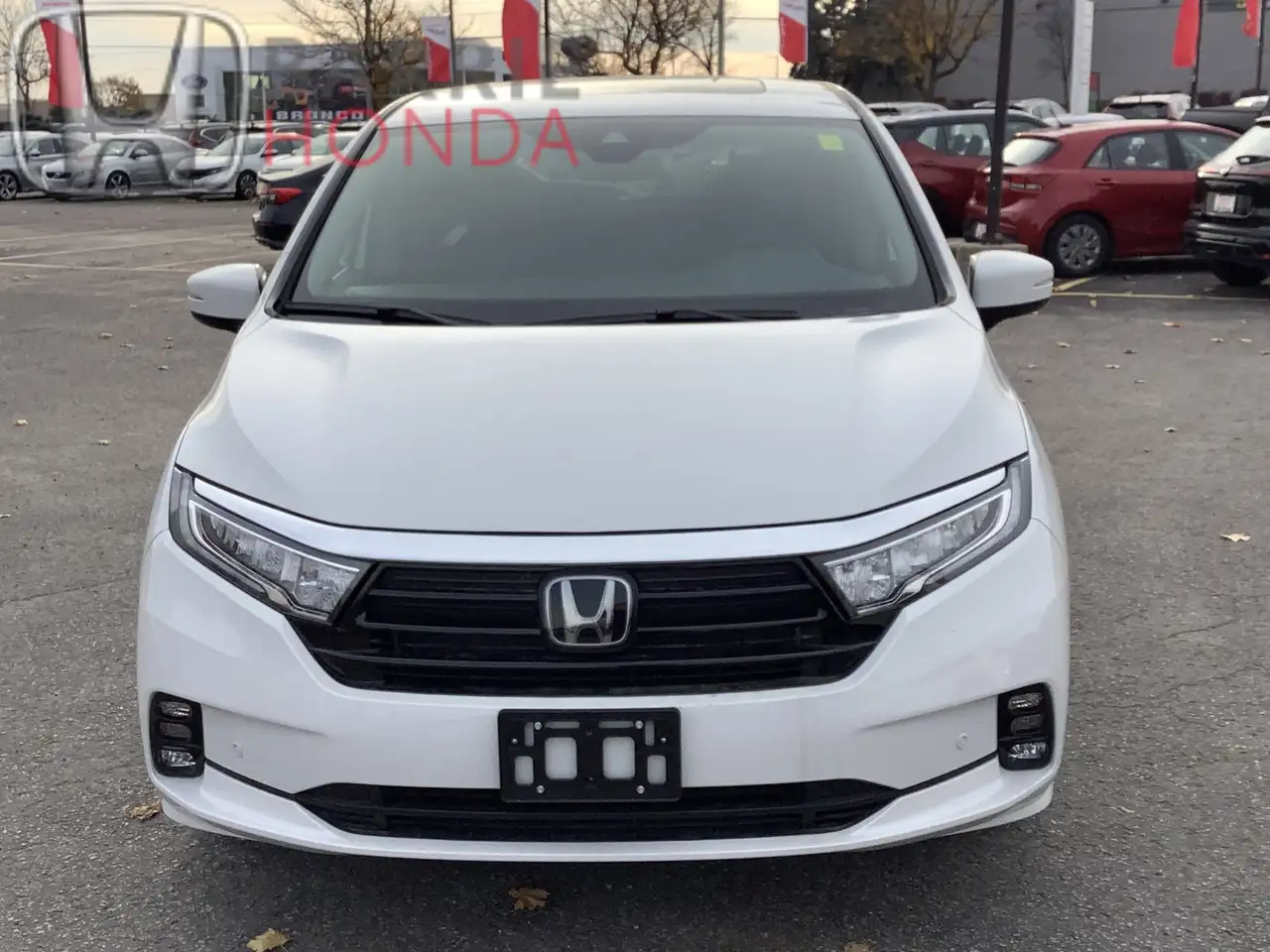 Honda Odyssey снимка Honda Odyssey