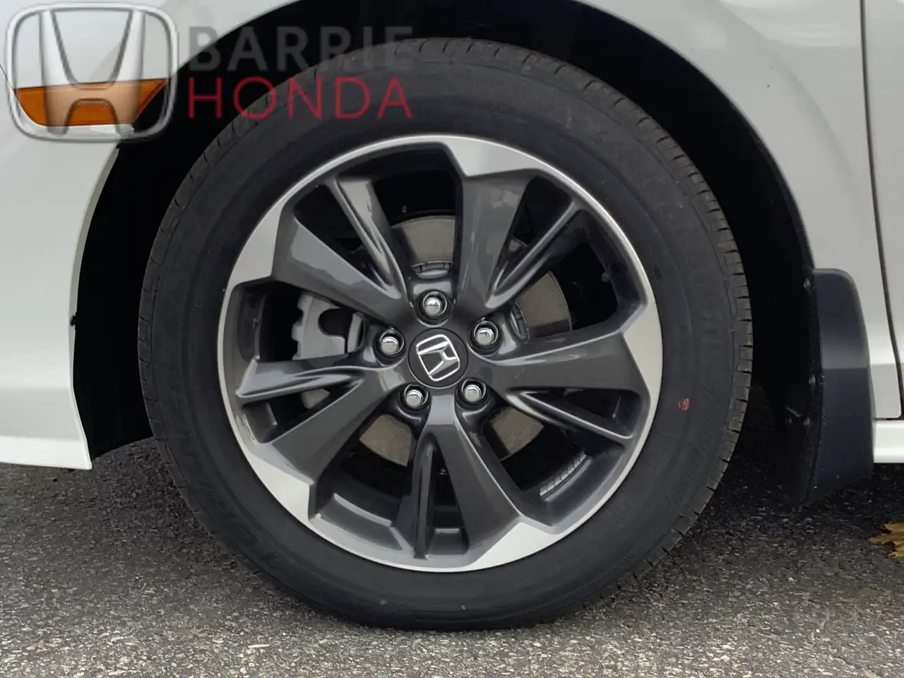 Honda Odyssey снимка Honda Odyssey