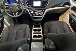 Chrysler Grand Caravan снимка Chrysler Grand Caravan