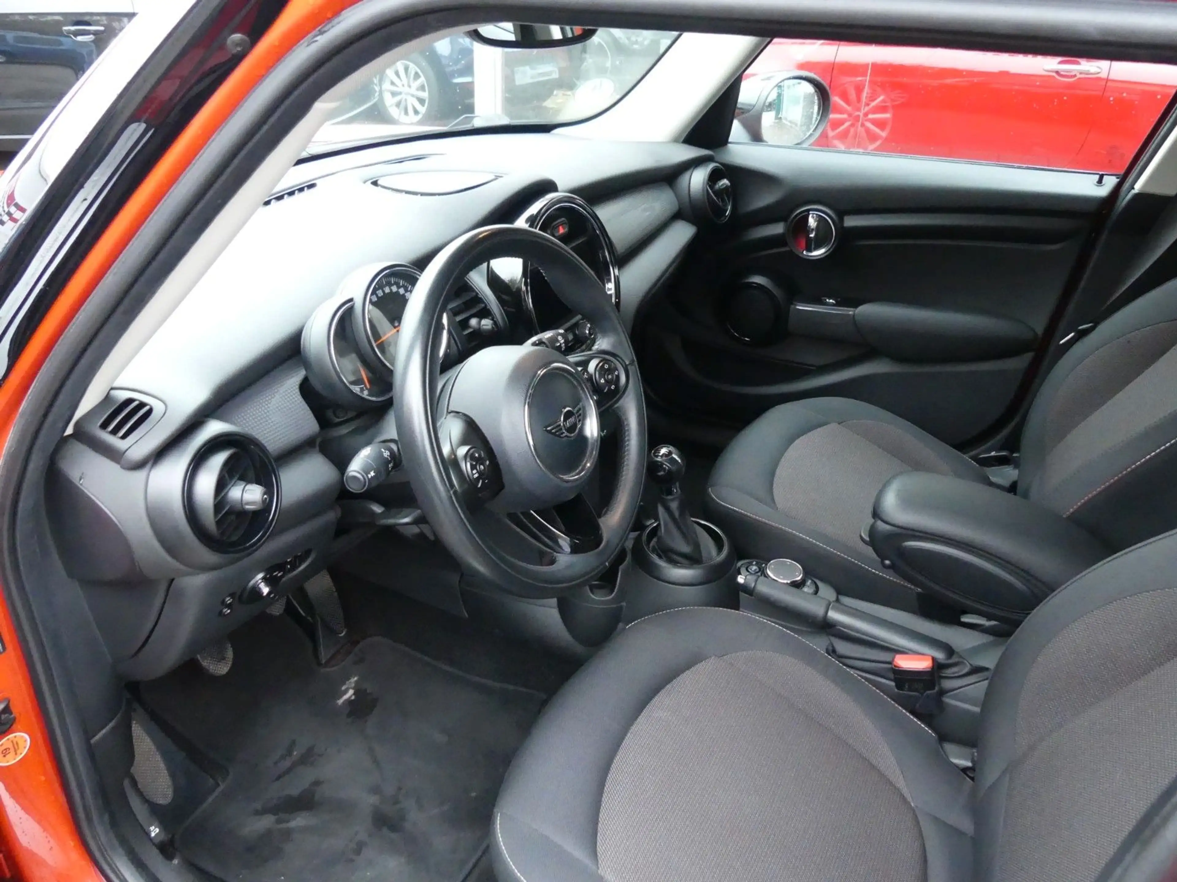 MINI Cooper D Mini 5-trg. Cooper D — photo 8