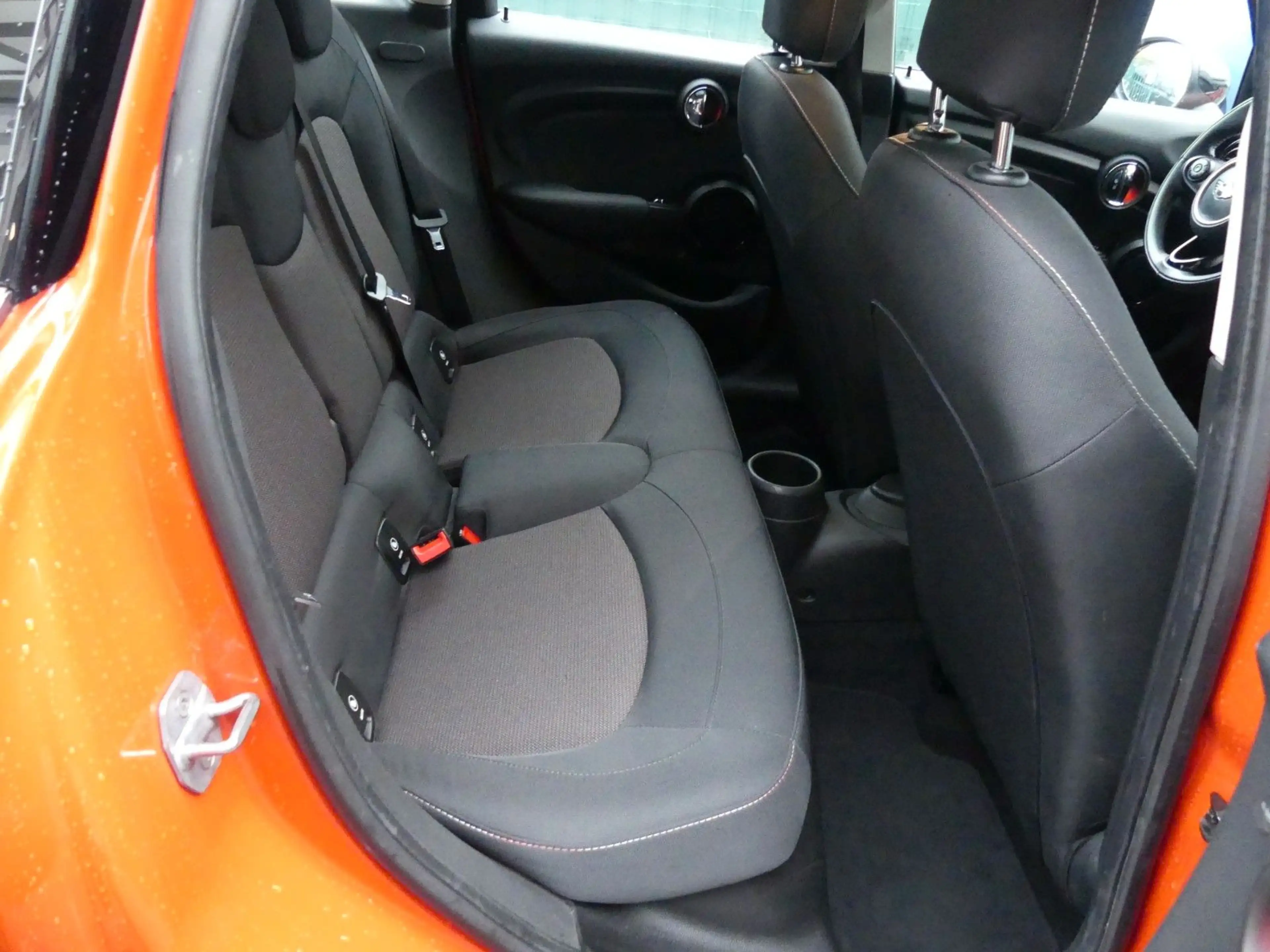 MINI Cooper D Mini 5-trg. Cooper D — photo 14