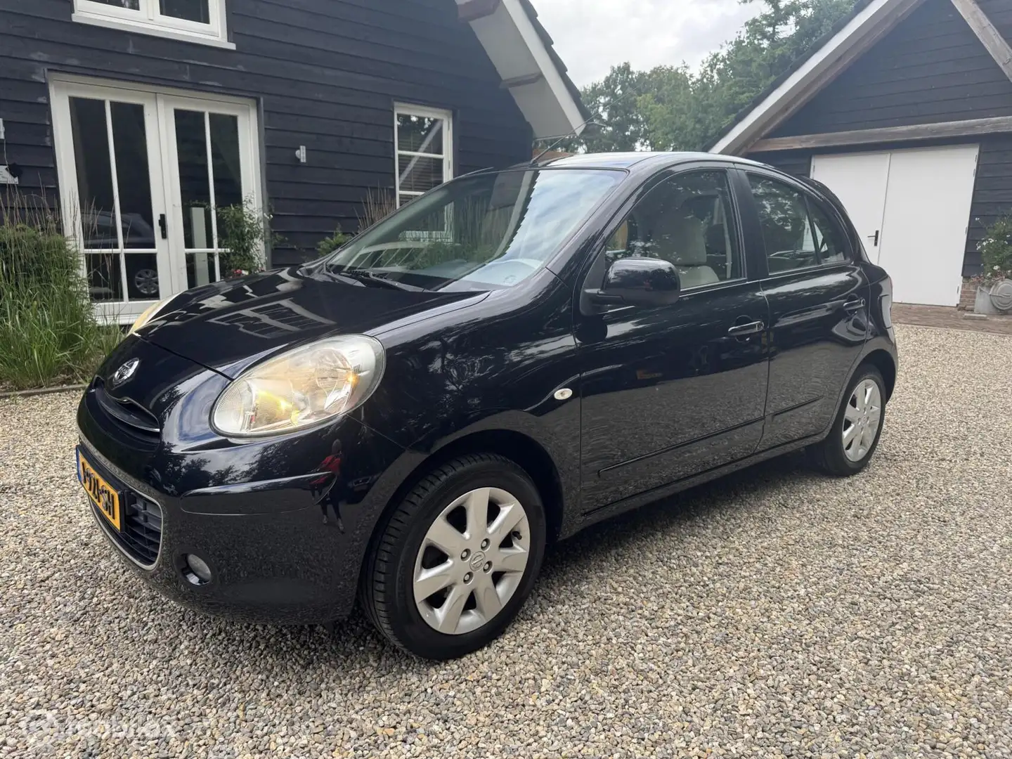 Nissan Micra 1.2 Acenta Zwart - 1