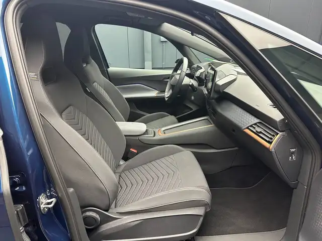 Cupra Born view 11