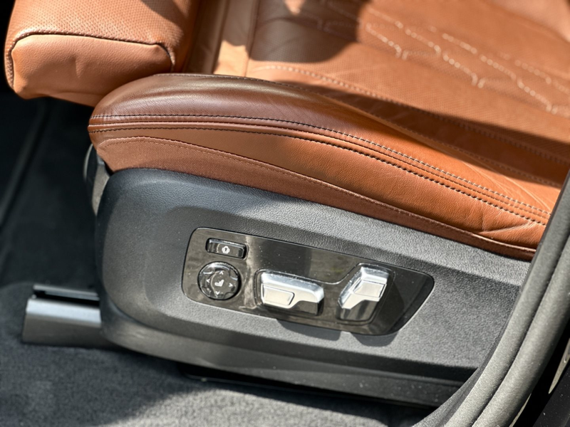 BMW X7 xDrive40d M Sport Pro Gestiksteuerung DAB — photo 12