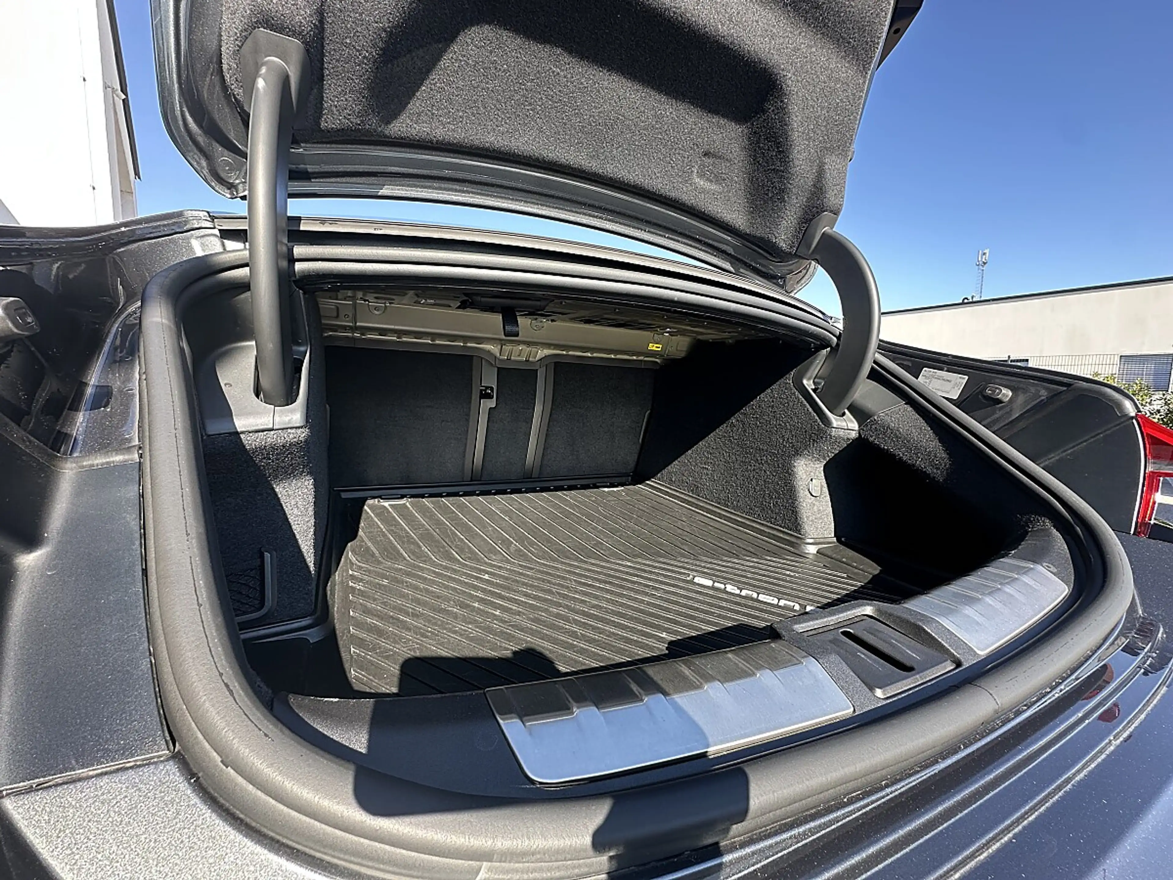 Audi e-tron GT quattro — photo 14
