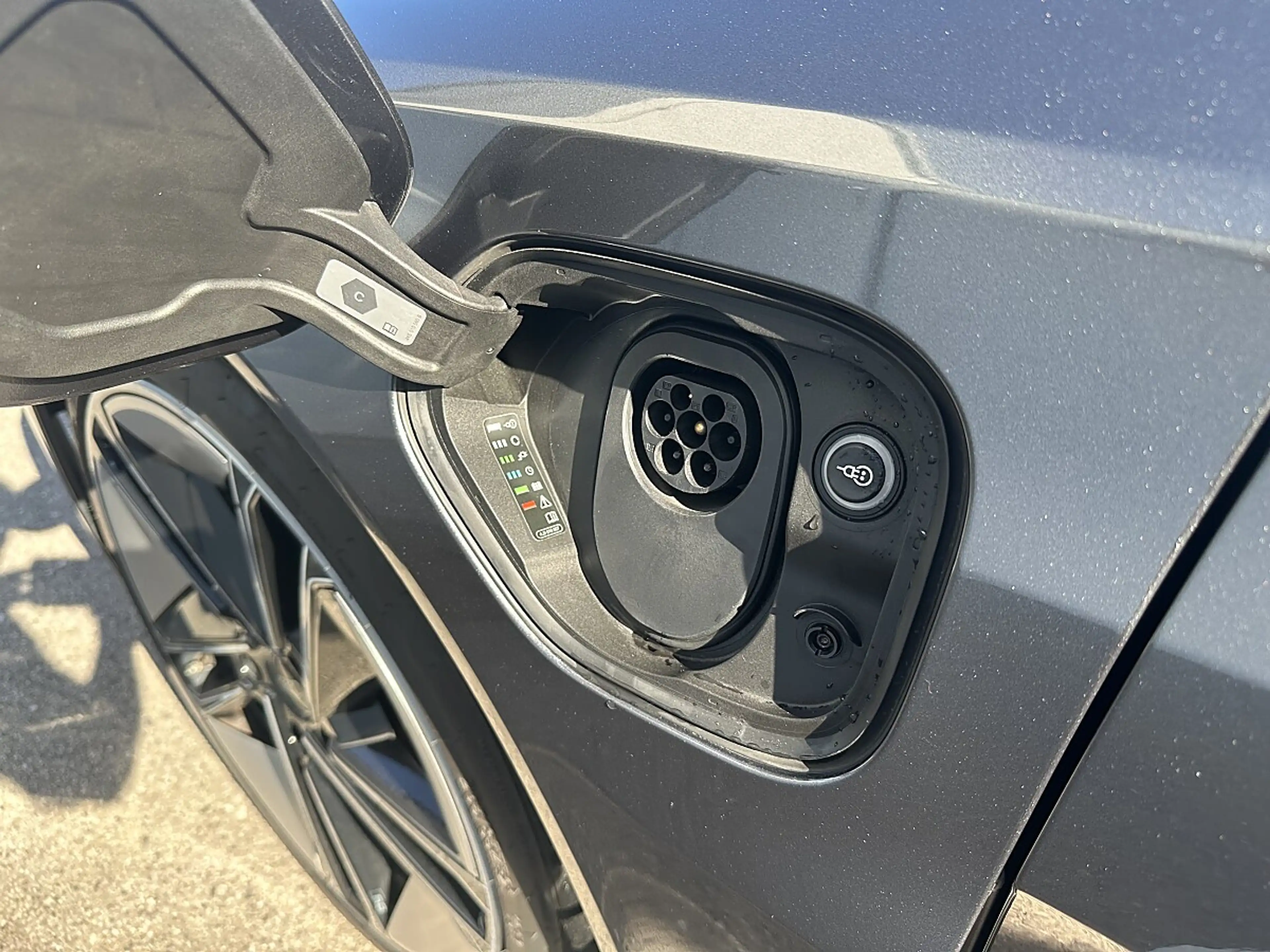 Audi e-tron GT quattro — photo 6