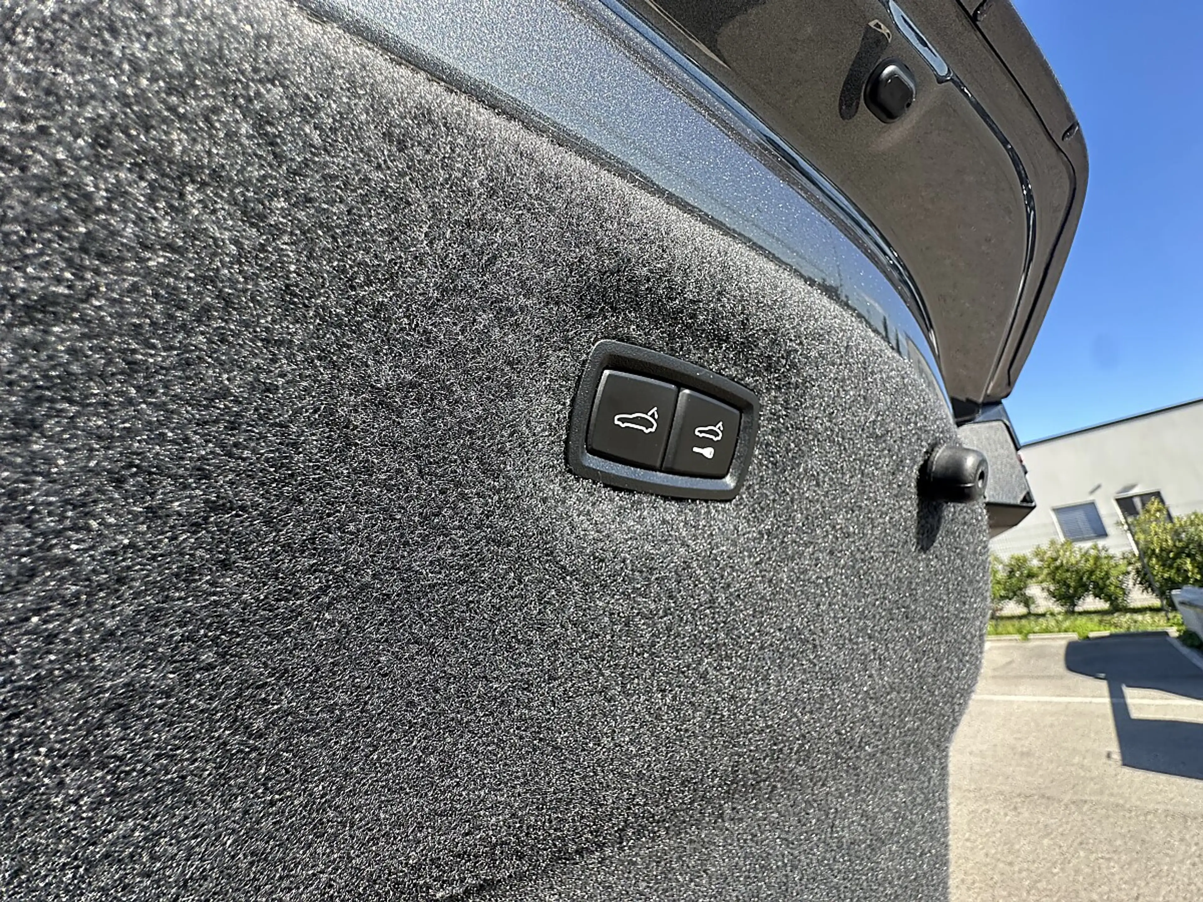 Audi e-tron GT quattro — photo 15