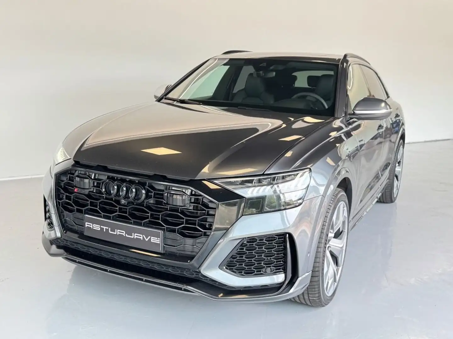 Audi Q8 RS TFSI 441kW 600CV quattro tipt Gris - 2